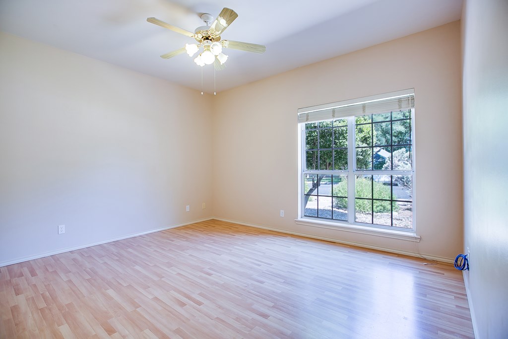 3306 Silver Spur Dr Property Photo 20