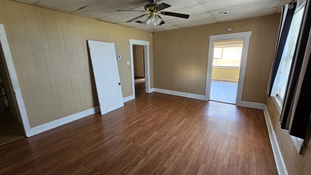 1510 W Beauregard Ave Property Photo 3