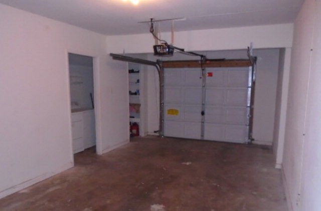 2717 University Ave Property Photo 8