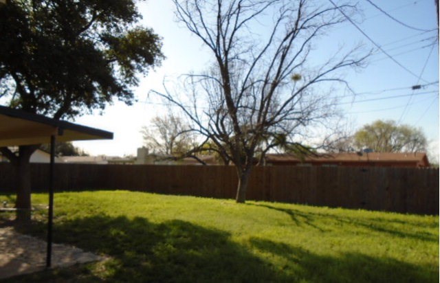 2717 University Ave Property Photo 10