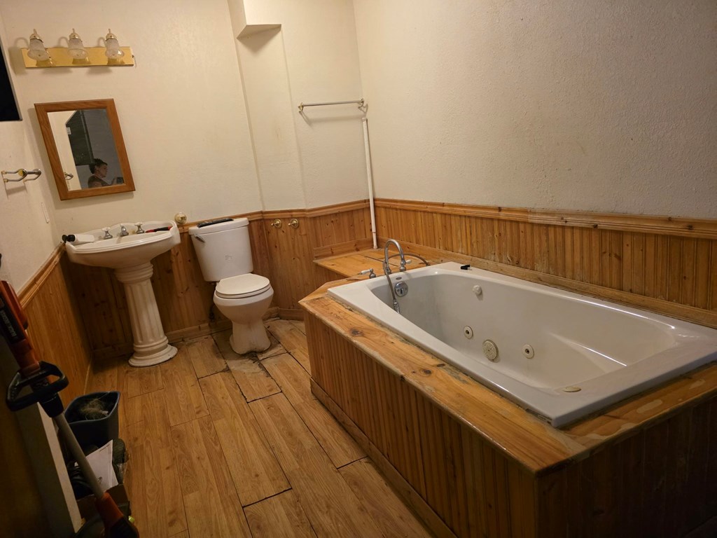 2513 Marx St Property Photo 12