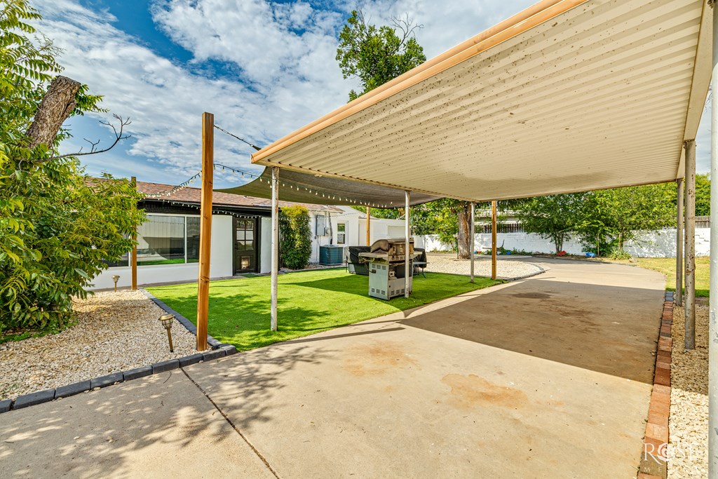 2223 Abilene St Property Photo 18