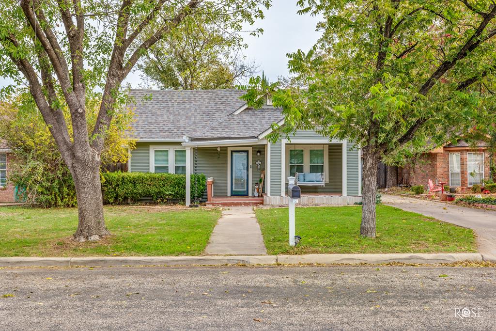 1310 Austin St Property Photo 1