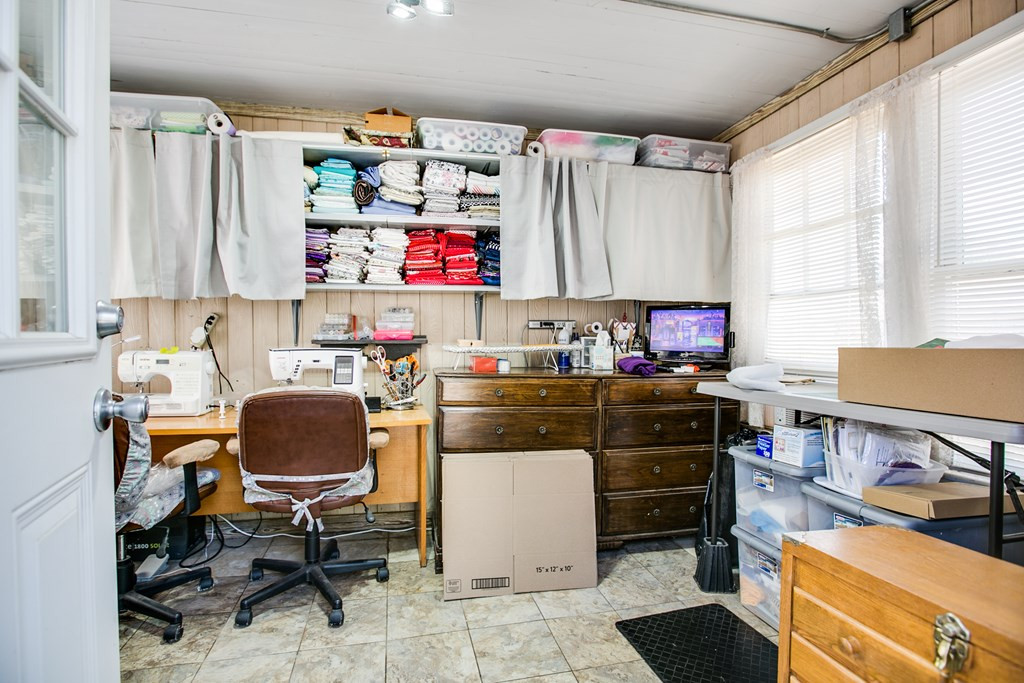 308 5th Street Property Photo 10