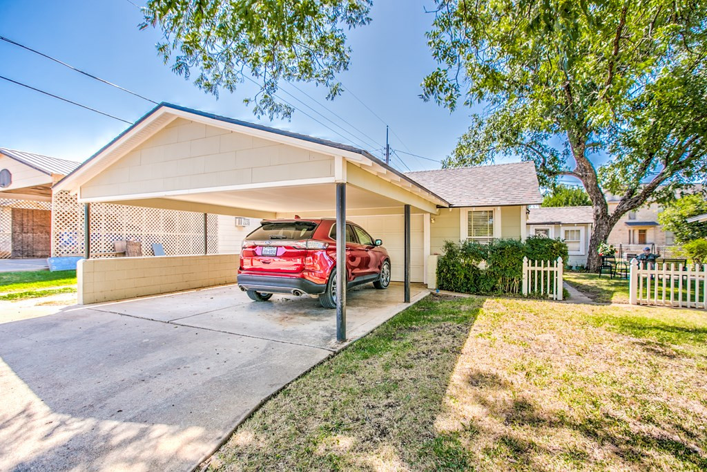 308 5th Street Property Photo 14