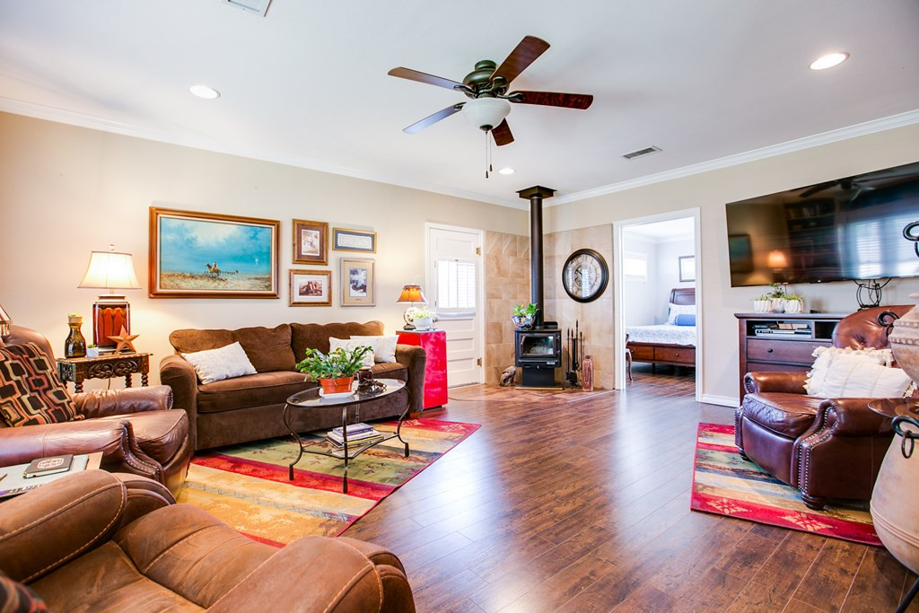 308 5th Street Property Photo 17