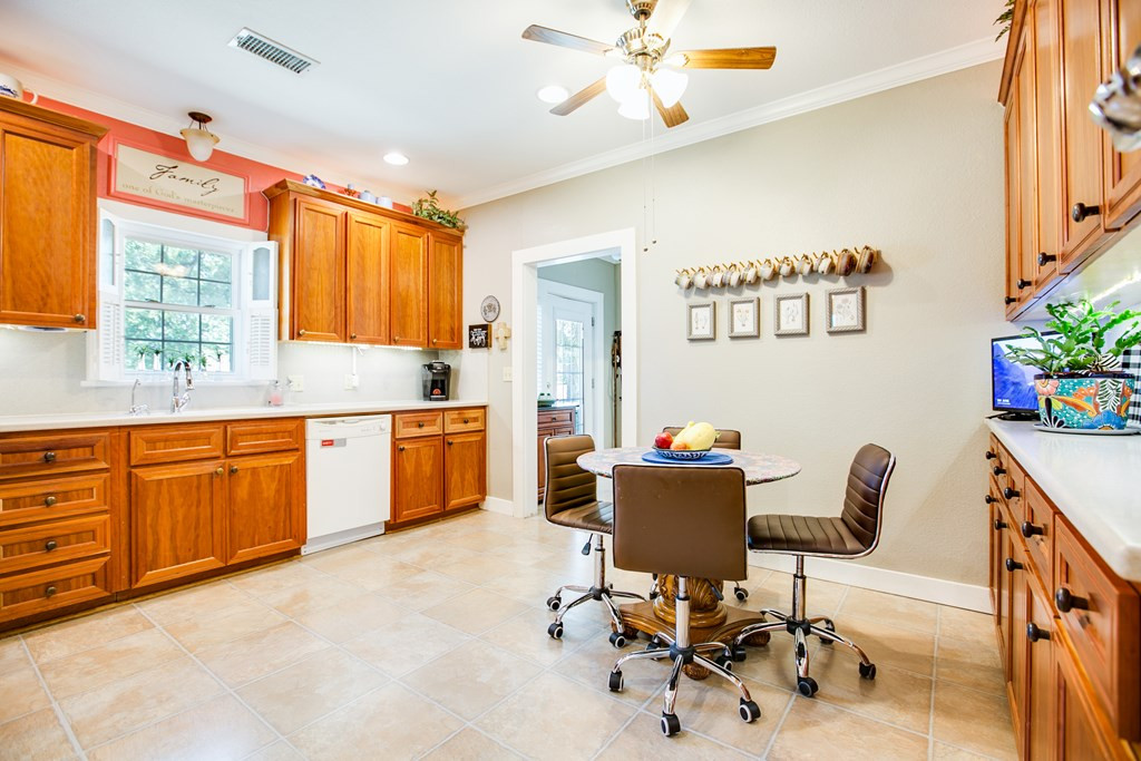 308 5th Street Property Photo 28