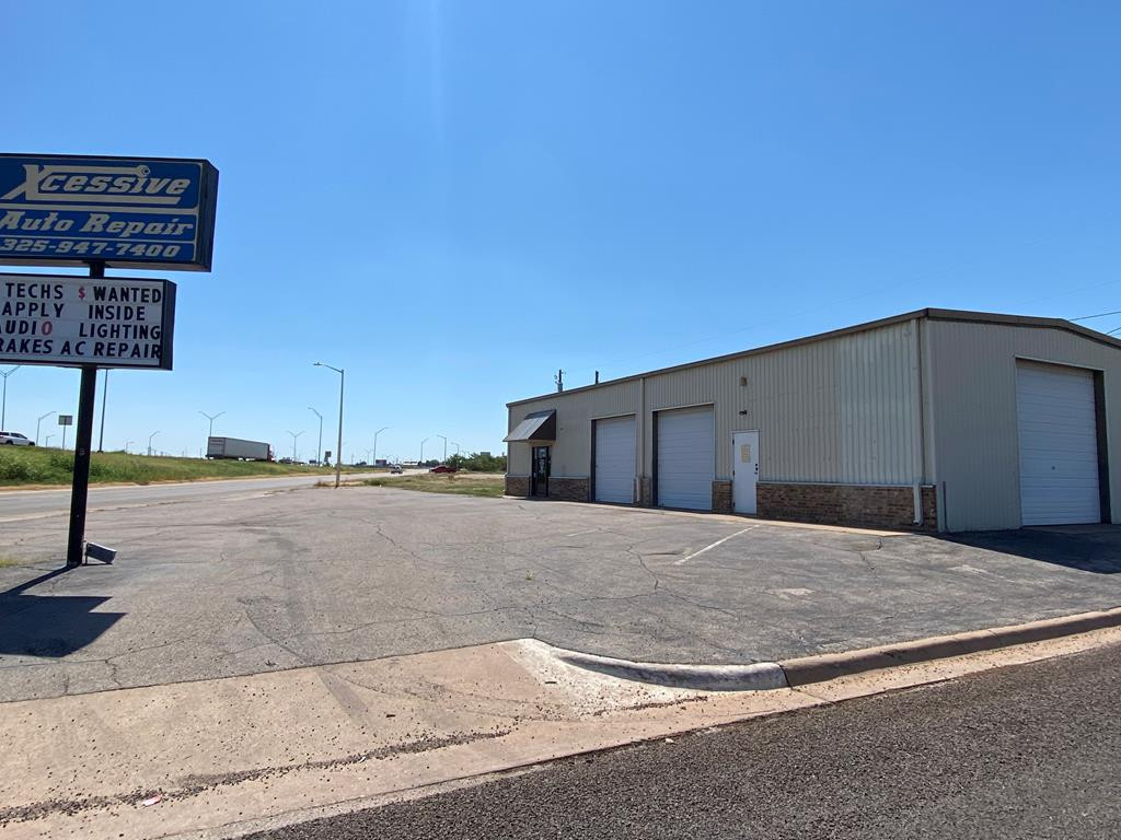 3006 W Houston Harte Access Road Property Photo 1