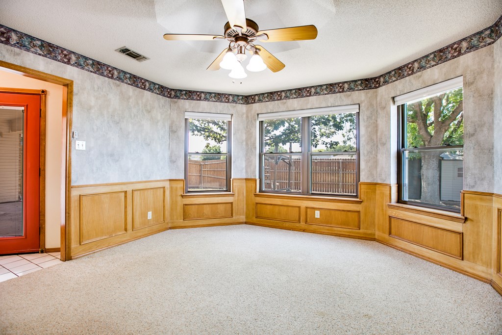 4201 Shefflera Dr Property Photo 3