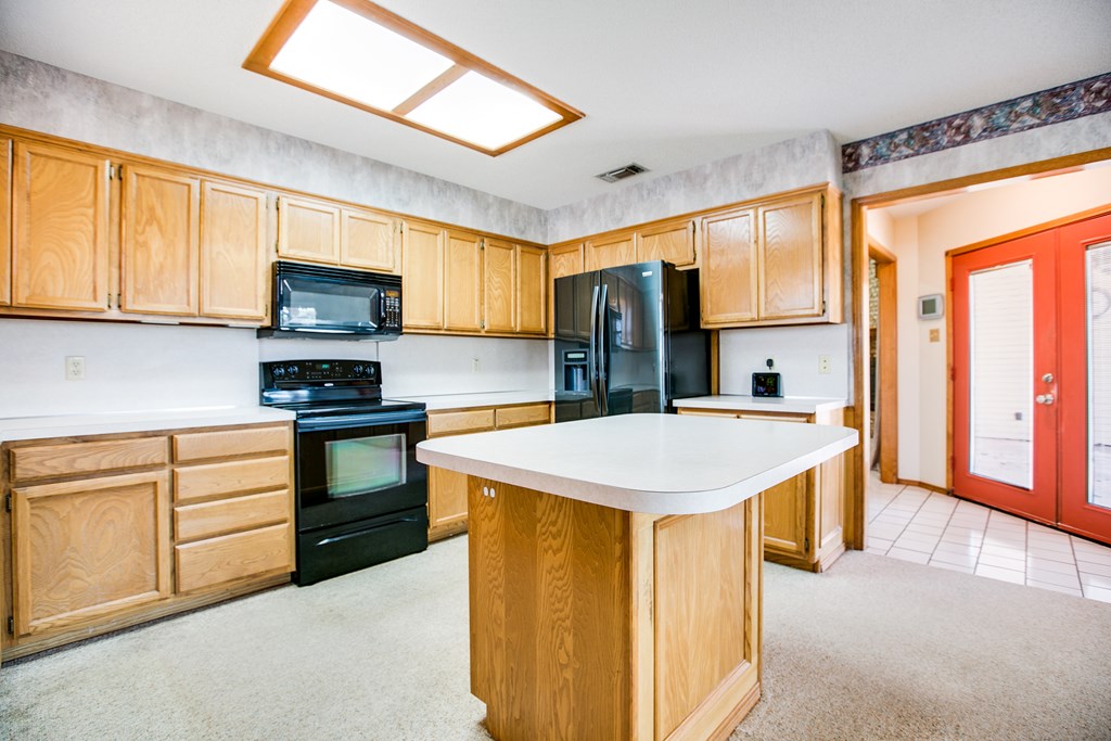 4201 Shefflera Dr Property Photo 4