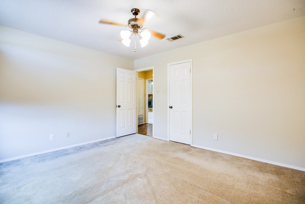 4201 Shefflera Dr Property Photo 25