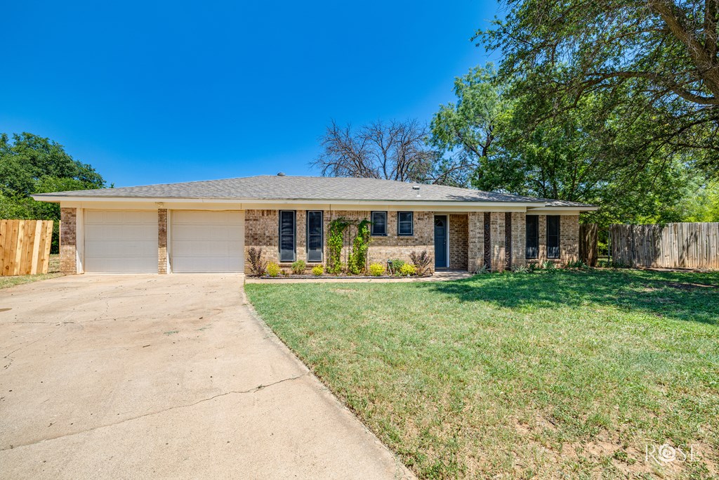 3610 Old Post Court Property Photo 4