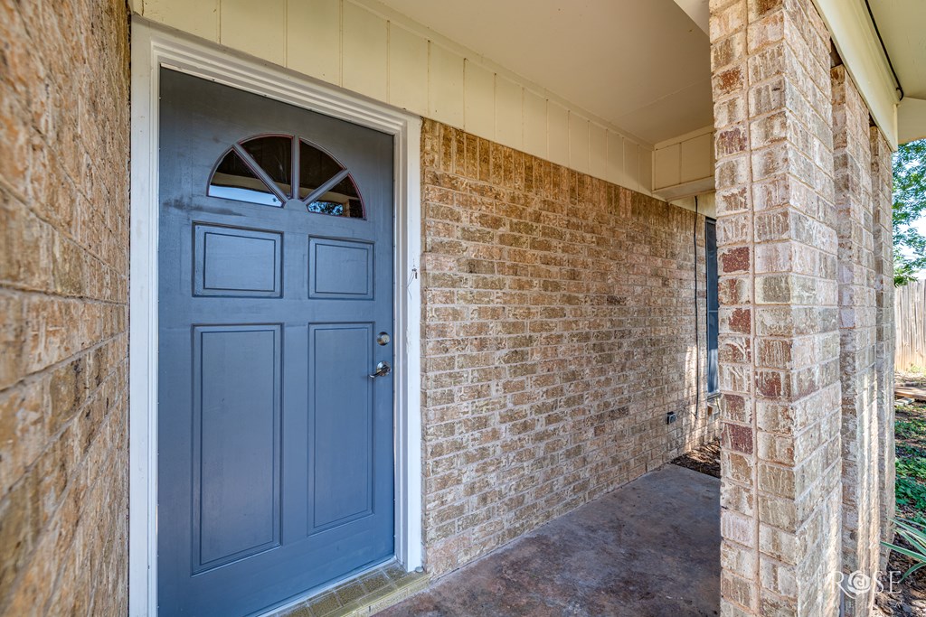 3610 Old Post Court Property Photo 6