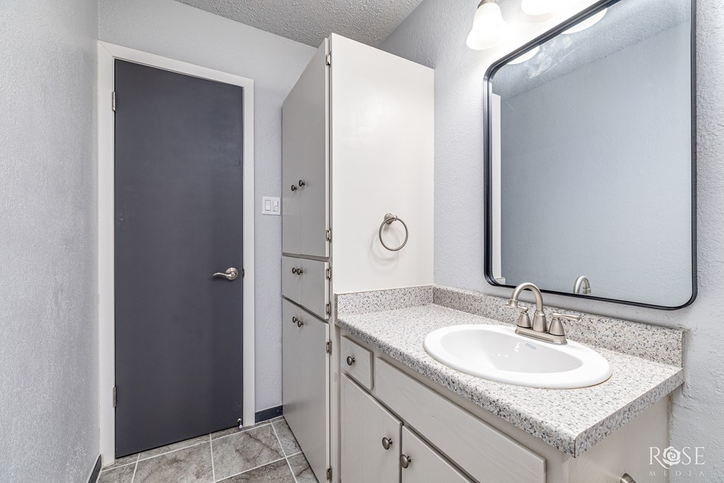 3610 Old Post Court Property Photo 20