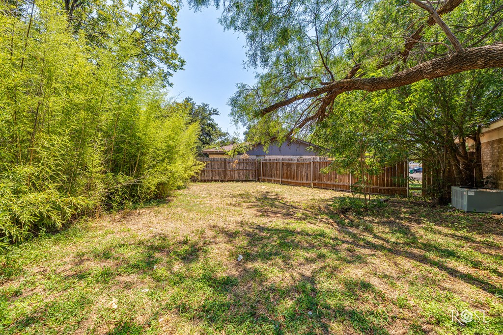 3610 Old Post Court Property Photo 27