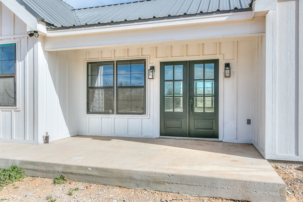 1300 6th Street Property Photo 3