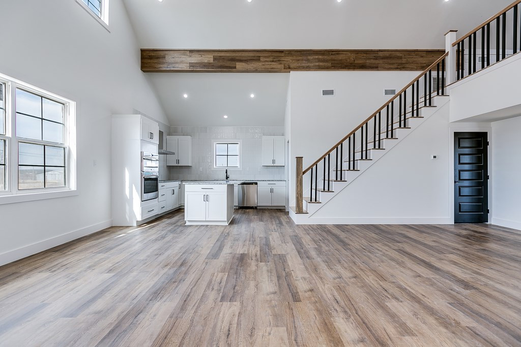 1300 6th Street Property Photo 8