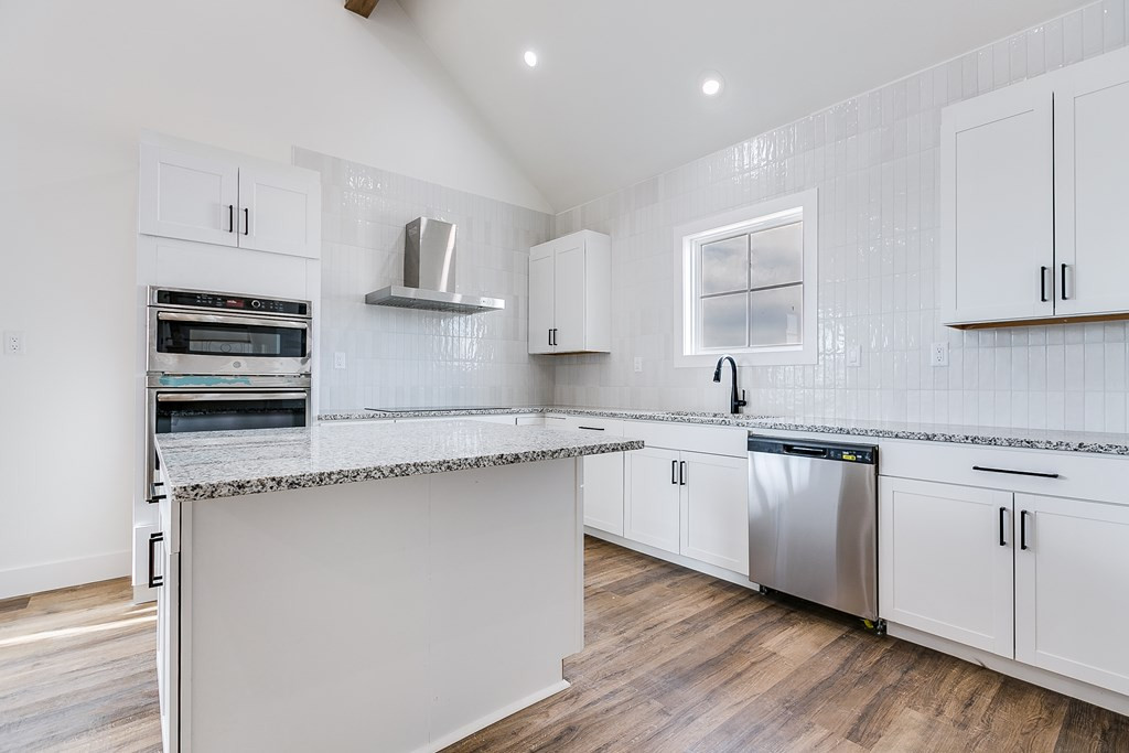 1300 6th Street Property Photo 12