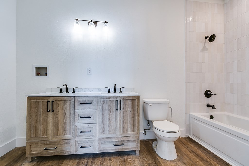 1300 6th Street Property Photo 18