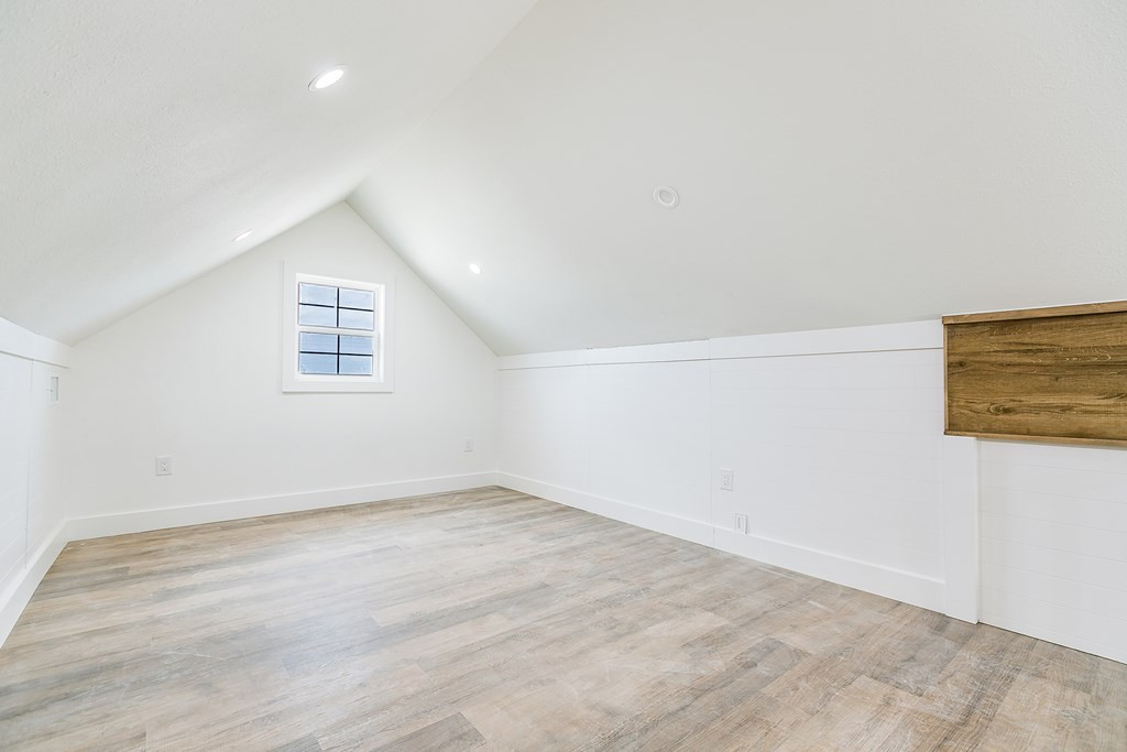 1300 6th Street Property Photo 26