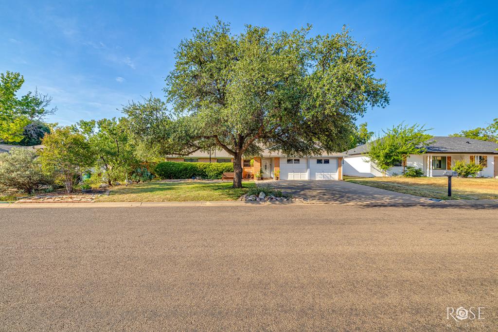 3841 Inglewood Dr Property Photo 1