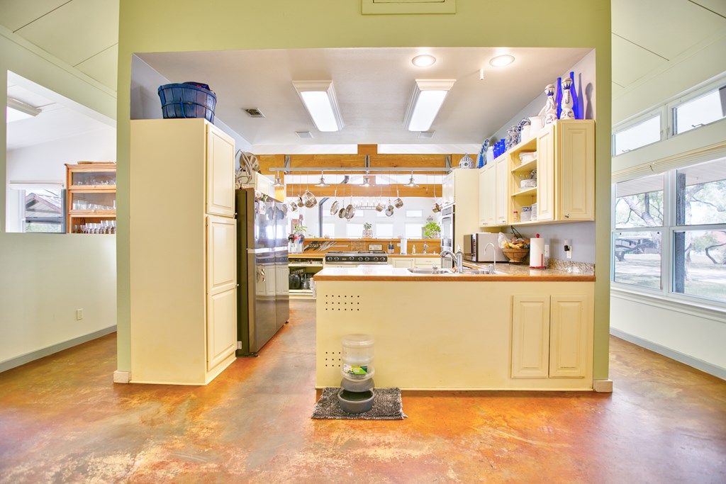 252 Edinburgh Rd Property Photo 4