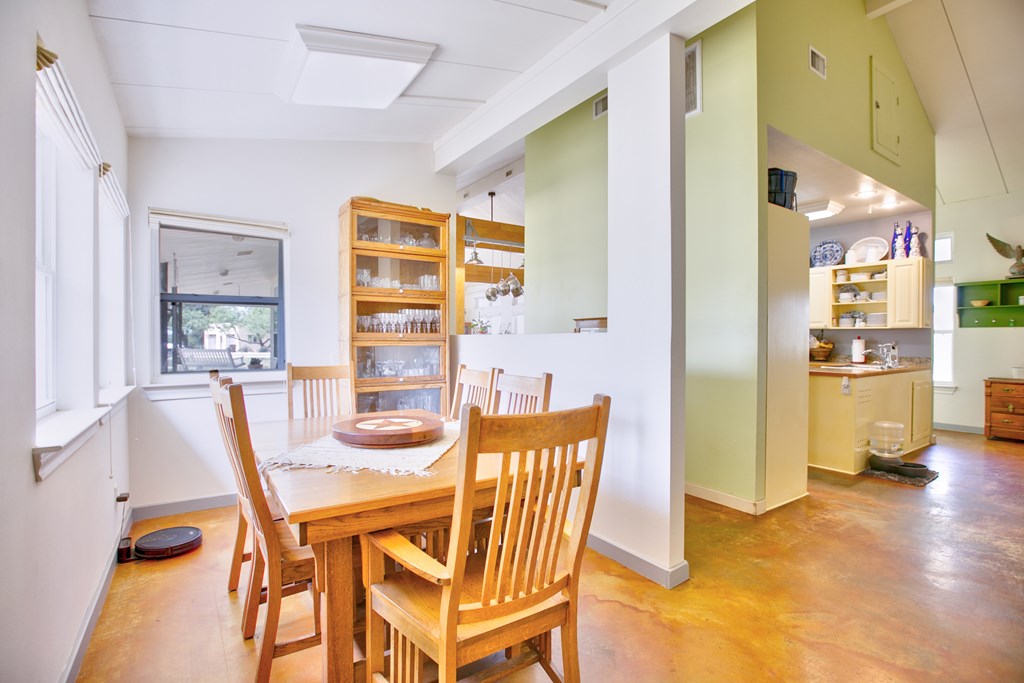 252 Edinburgh Rd Property Photo 12