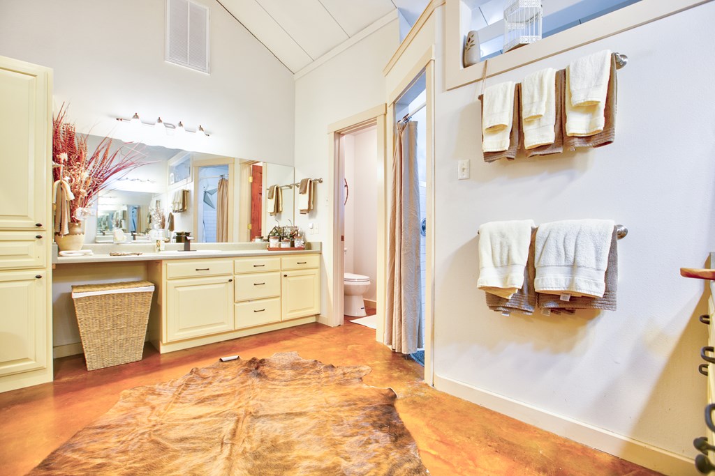 252 Edinburgh Rd Property Photo 24