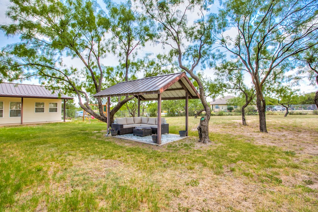 252 Edinburgh Rd Property Photo 33