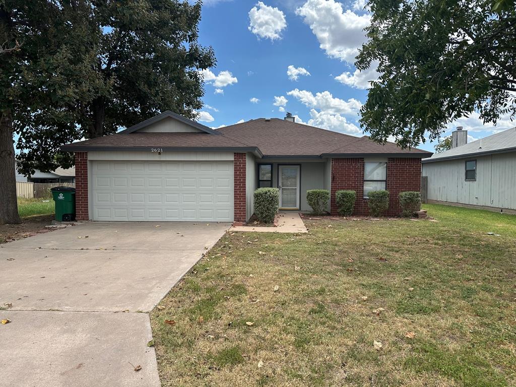 2621 McGill Blvd Property Photo 1