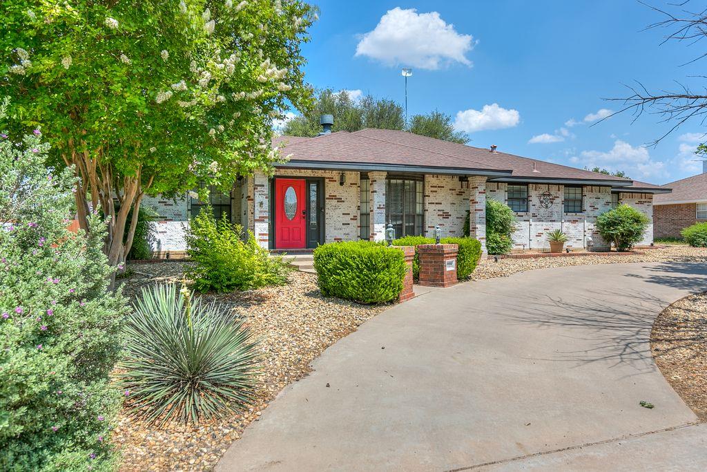 6038 Winners Circle Property Photo 1