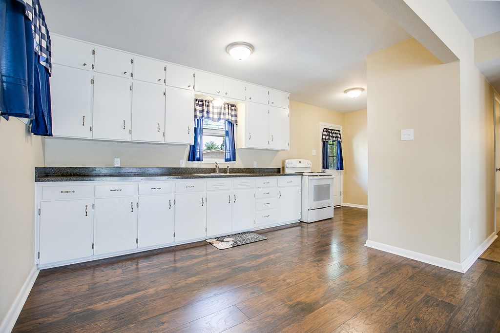 2492 Harvard Ave Property Photo 10