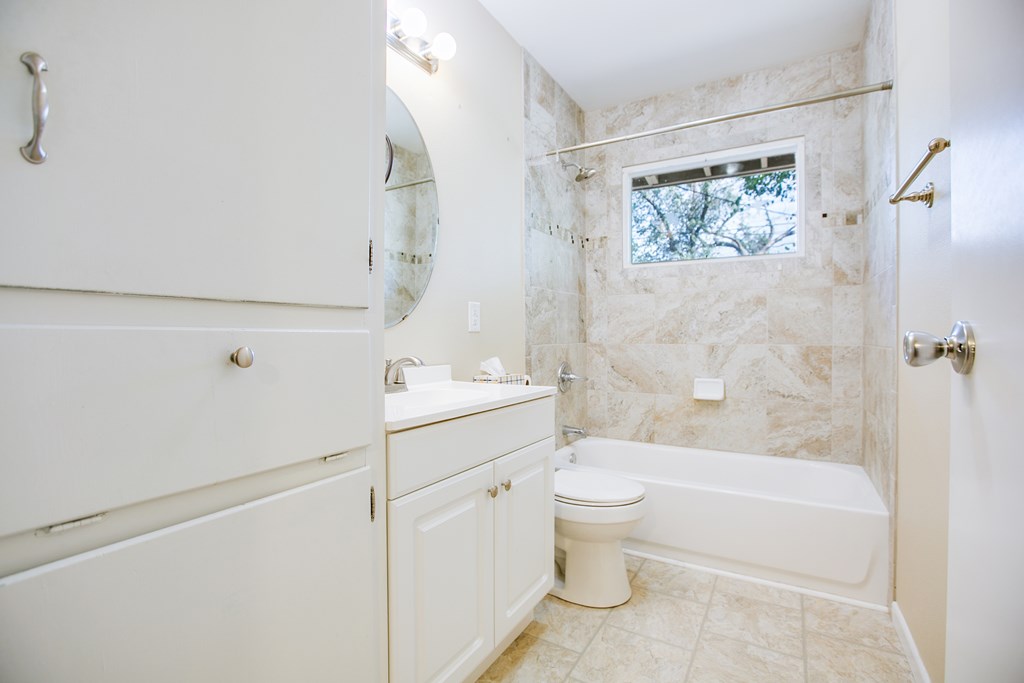 2492 Harvard Ave Property Photo 20