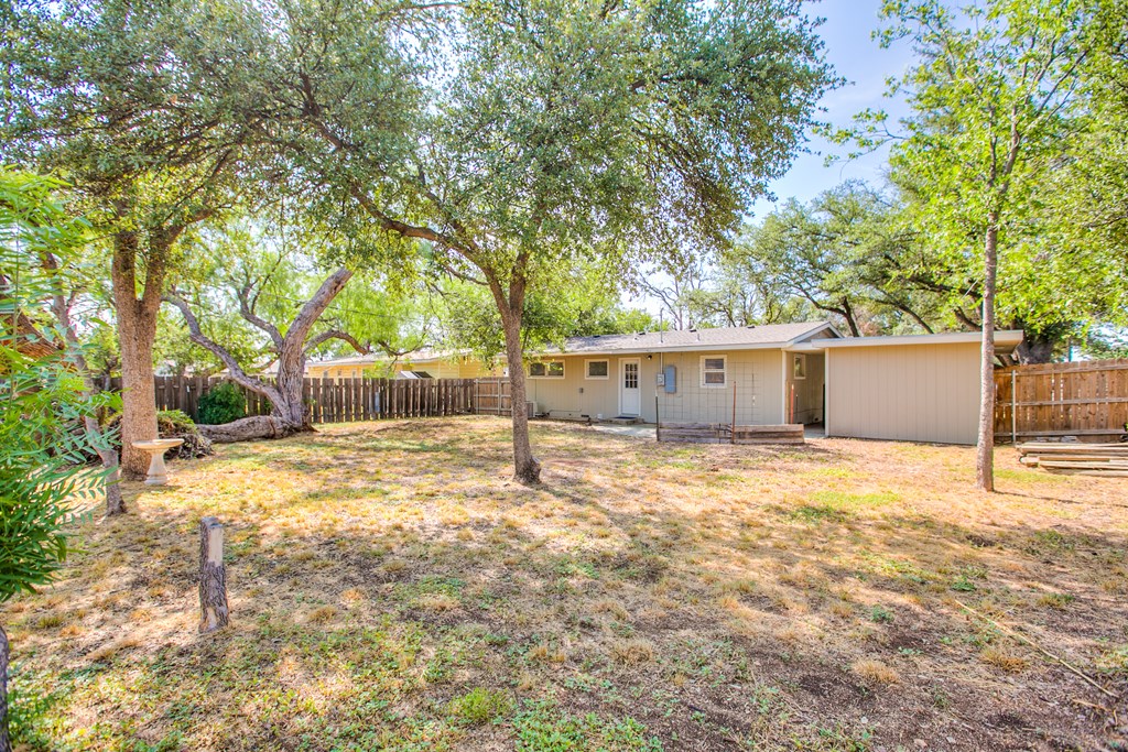 2492 Harvard Ave Property Photo 23