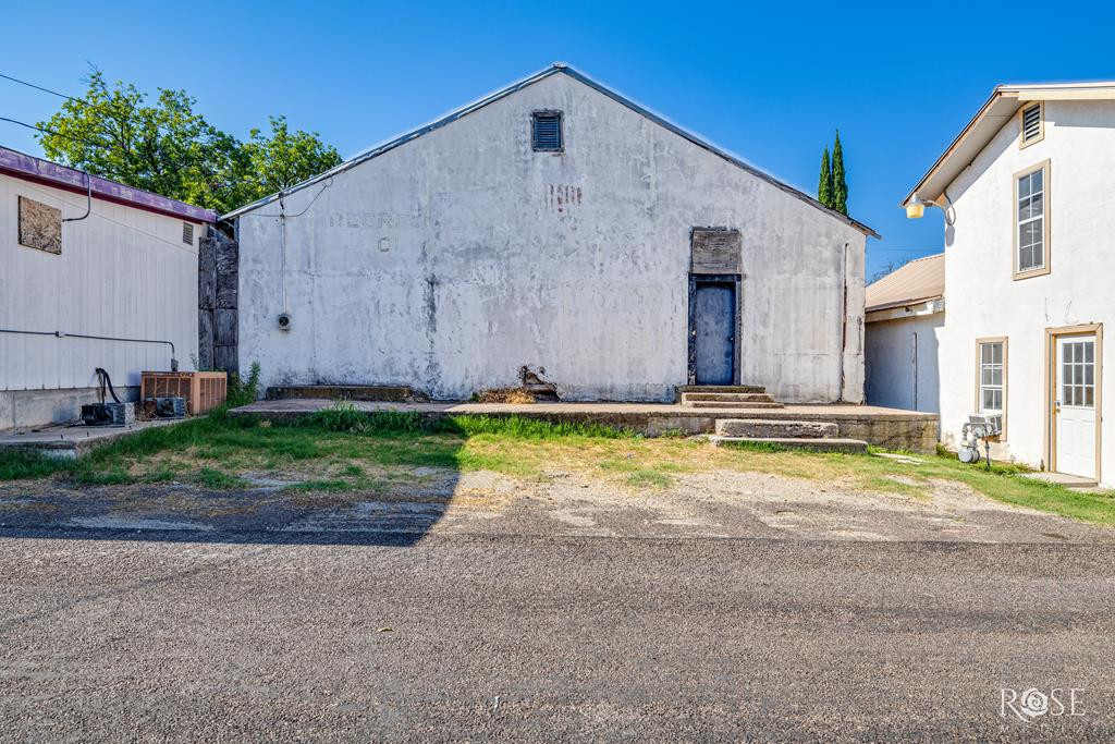 1908 Santa Rosa Street Property Photo 1