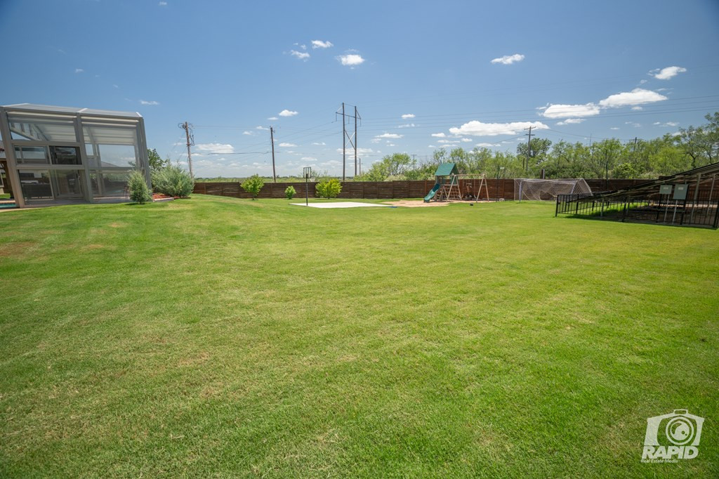1733 Overhill Drive Property Photo 16