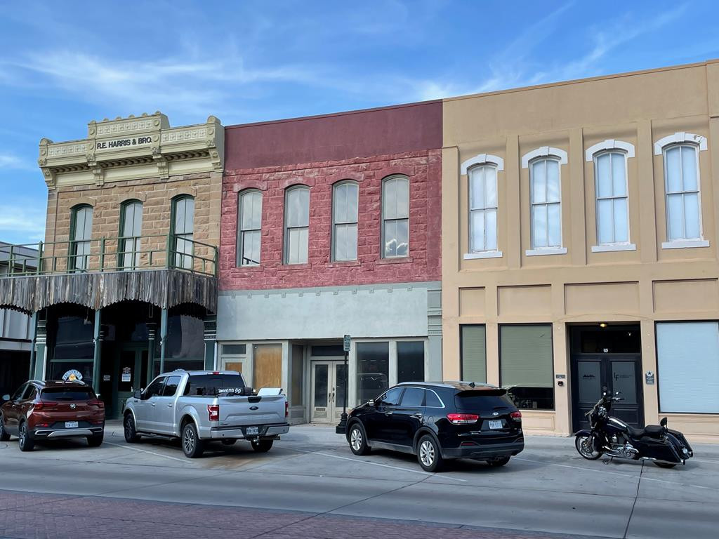116 S Chadbourne Street Property Photo 1