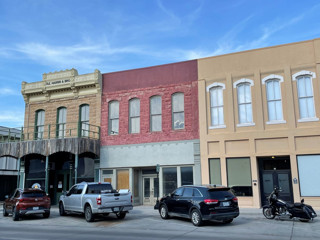 116 S Chadbourne Street Property Photo 3