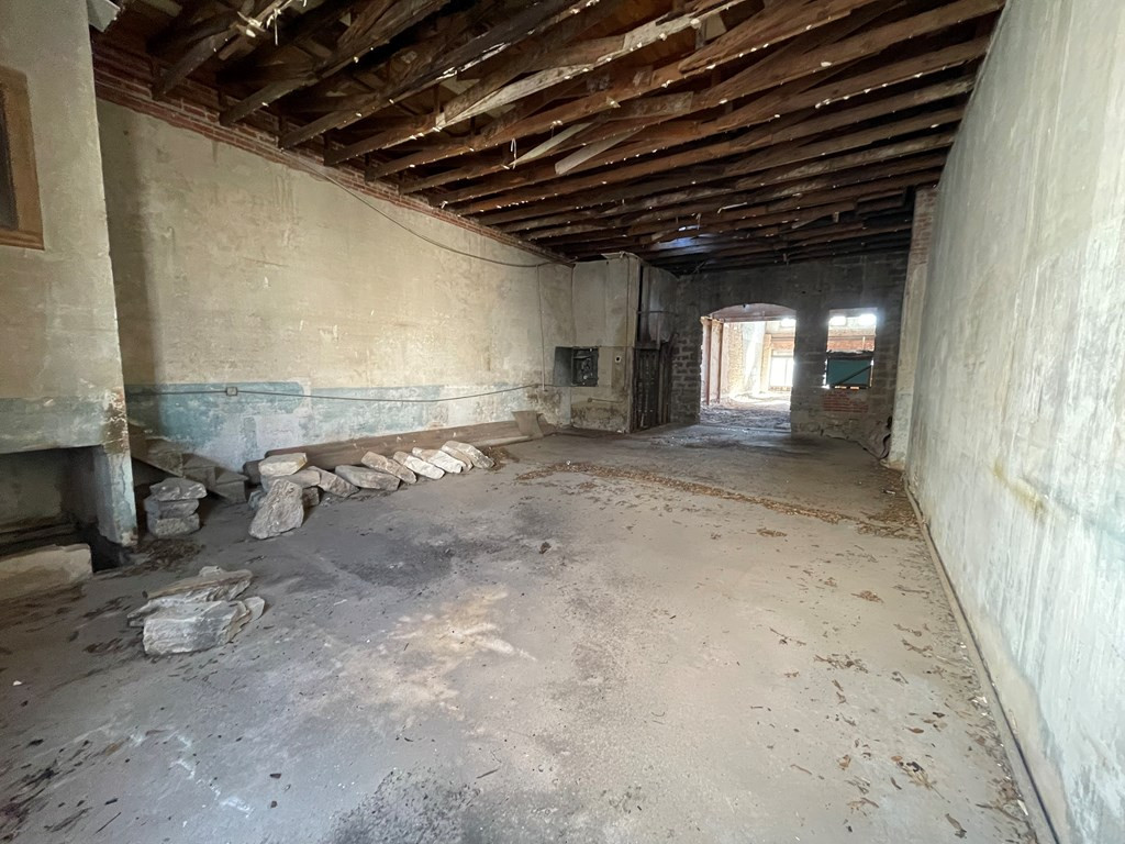 116 S Chadbourne Street Property Photo 11