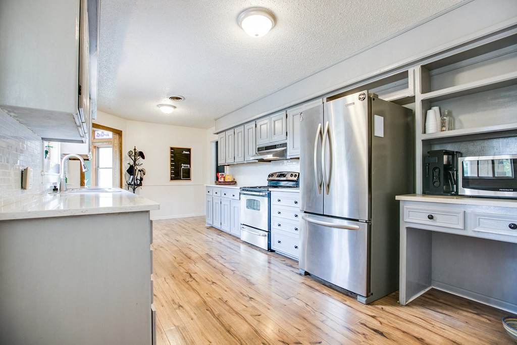 206 Willow Pond Street Property Photo 15