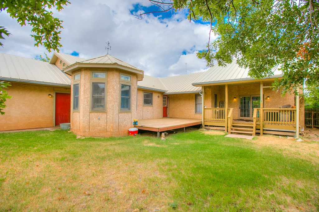 206 Willow Pond Street Property Photo 32