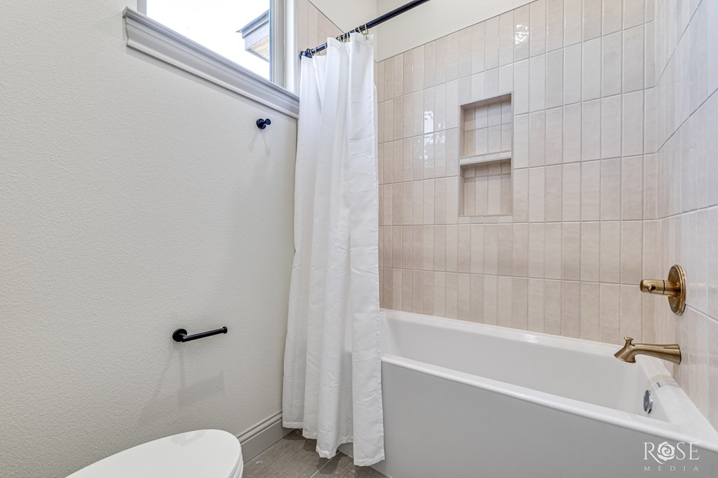 8449 Windmill Rd Property Photo 25