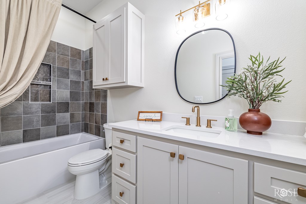 8449 Windmill Rd Property Photo 27