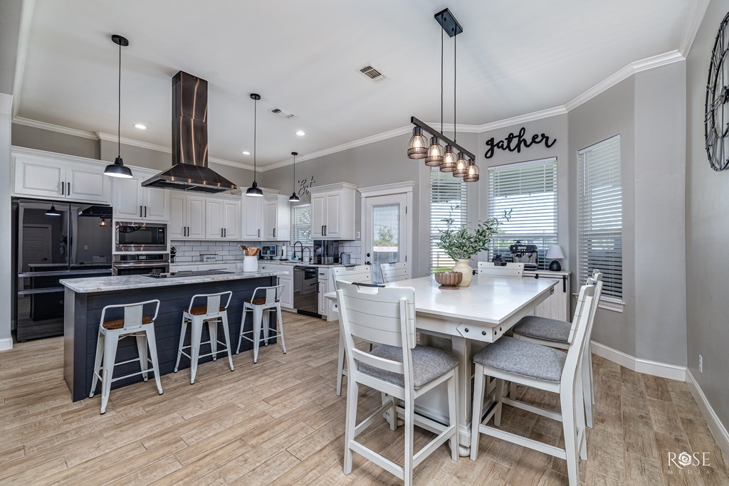 5464 Grey Wolf Lane Property Photo 13