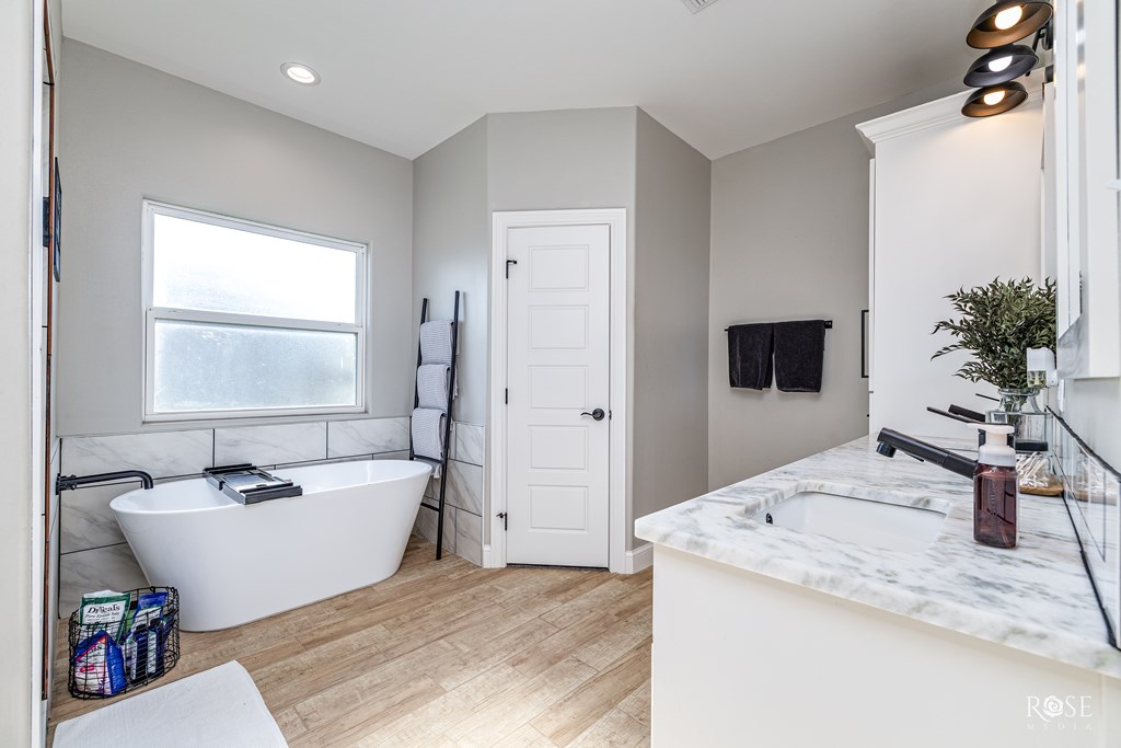 5464 Grey Wolf Lane Property Photo 20