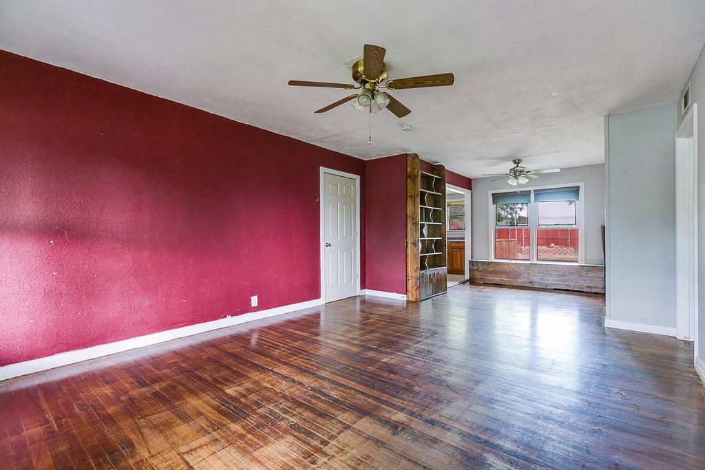 2518 W Harris Avenue Property Photo 6