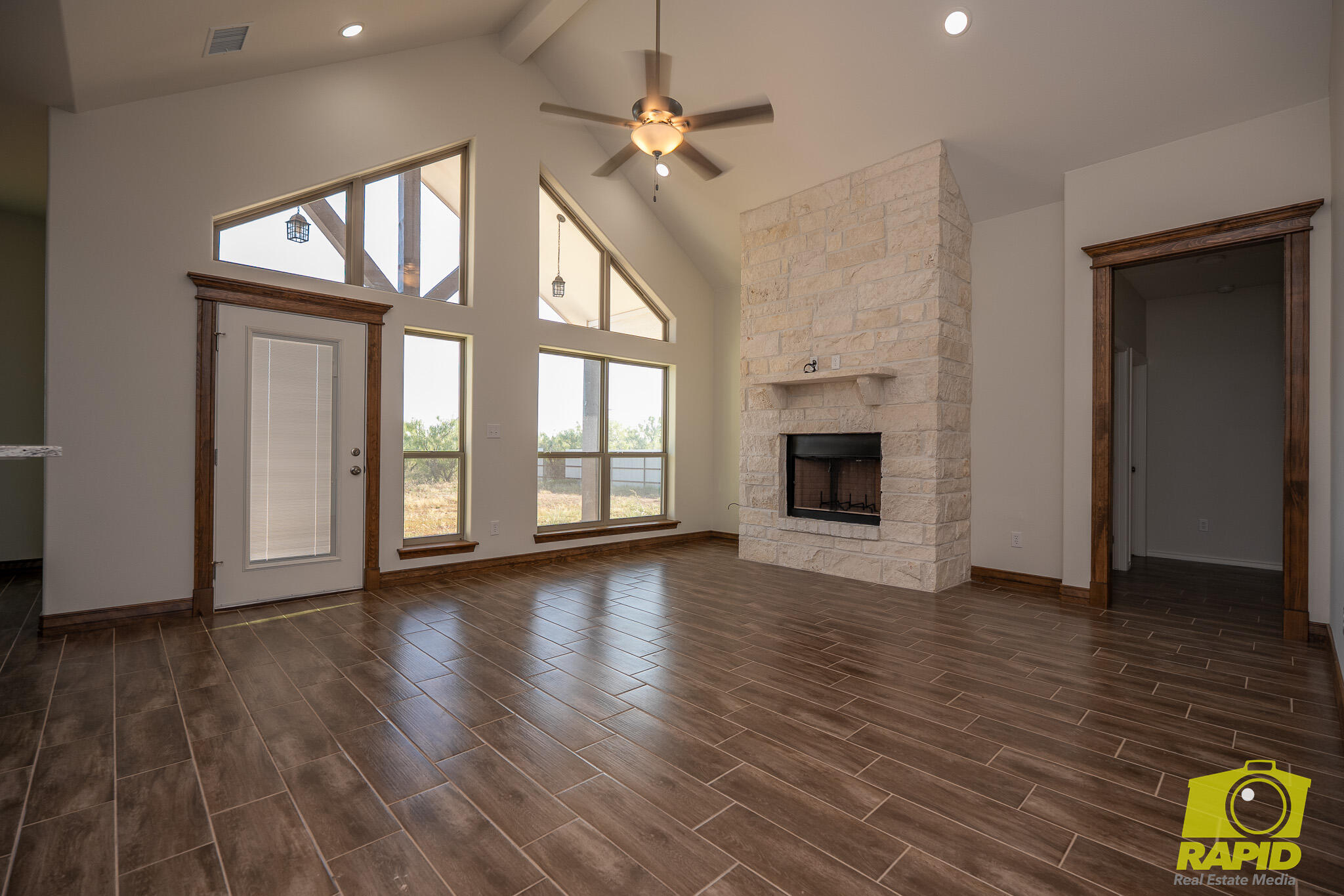 9540 Grey Wolf Lane Property Photo 4
