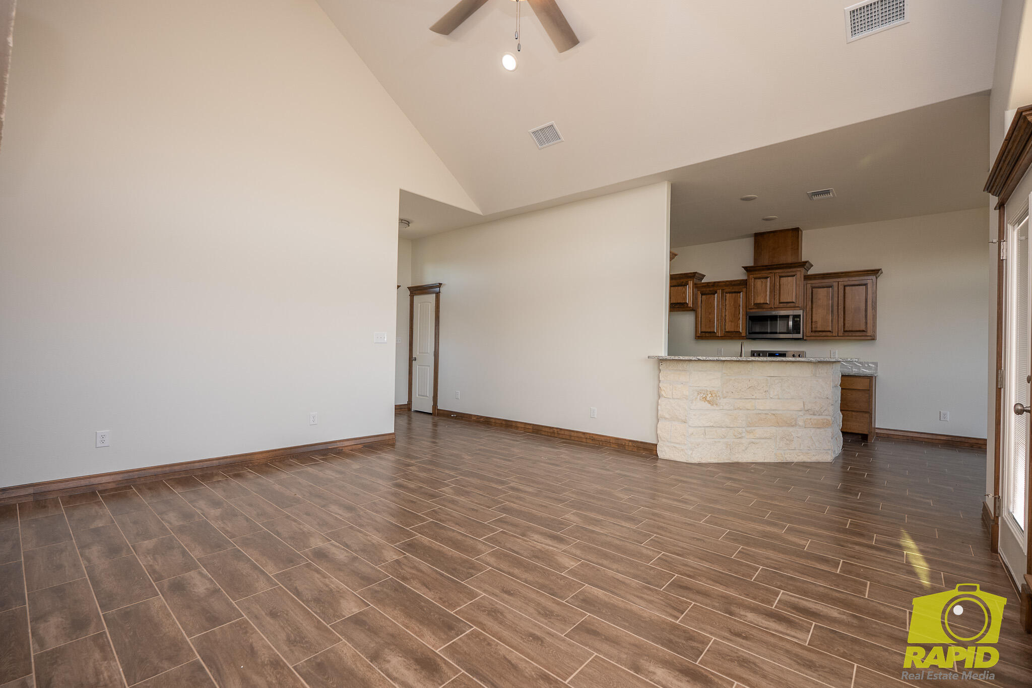 9540 Grey Wolf Lane Property Photo 5