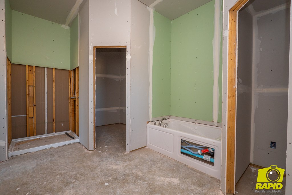 9547 Grey Wolf Lane Property Photo 8