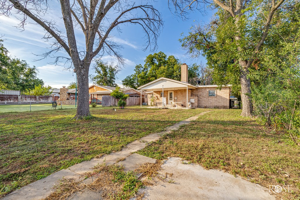 611 Allen Drive Property Photo 28